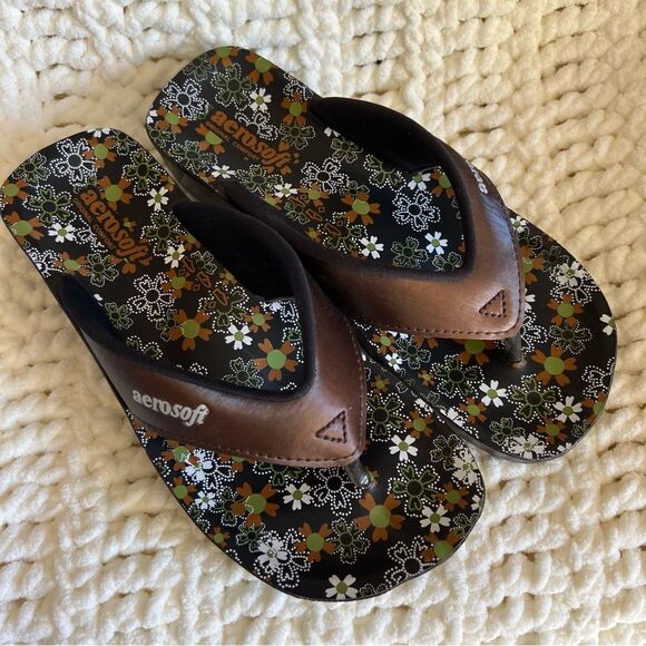 Aerosoft Annette Women's Brown Floral Thong Sandals Size 36/Size 6 - Picture 9 of 13